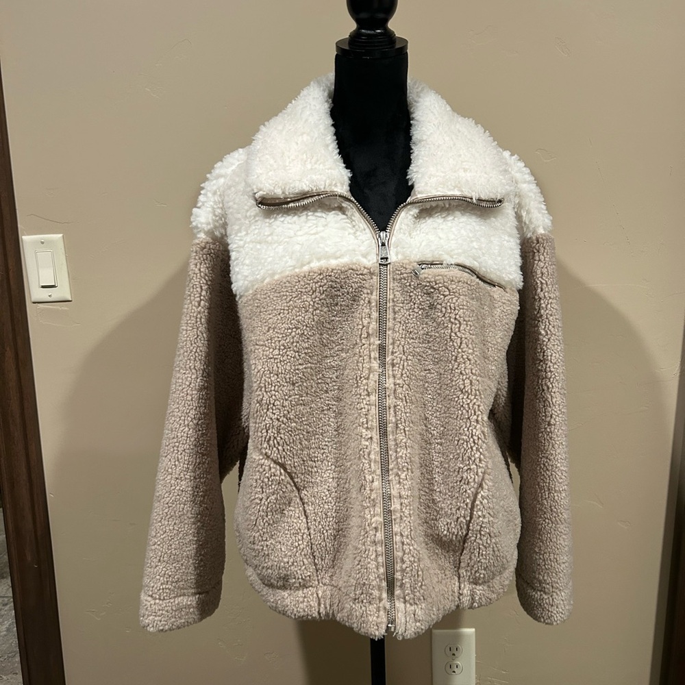 Abercrombie & Fitch Cream Fleece Jacket